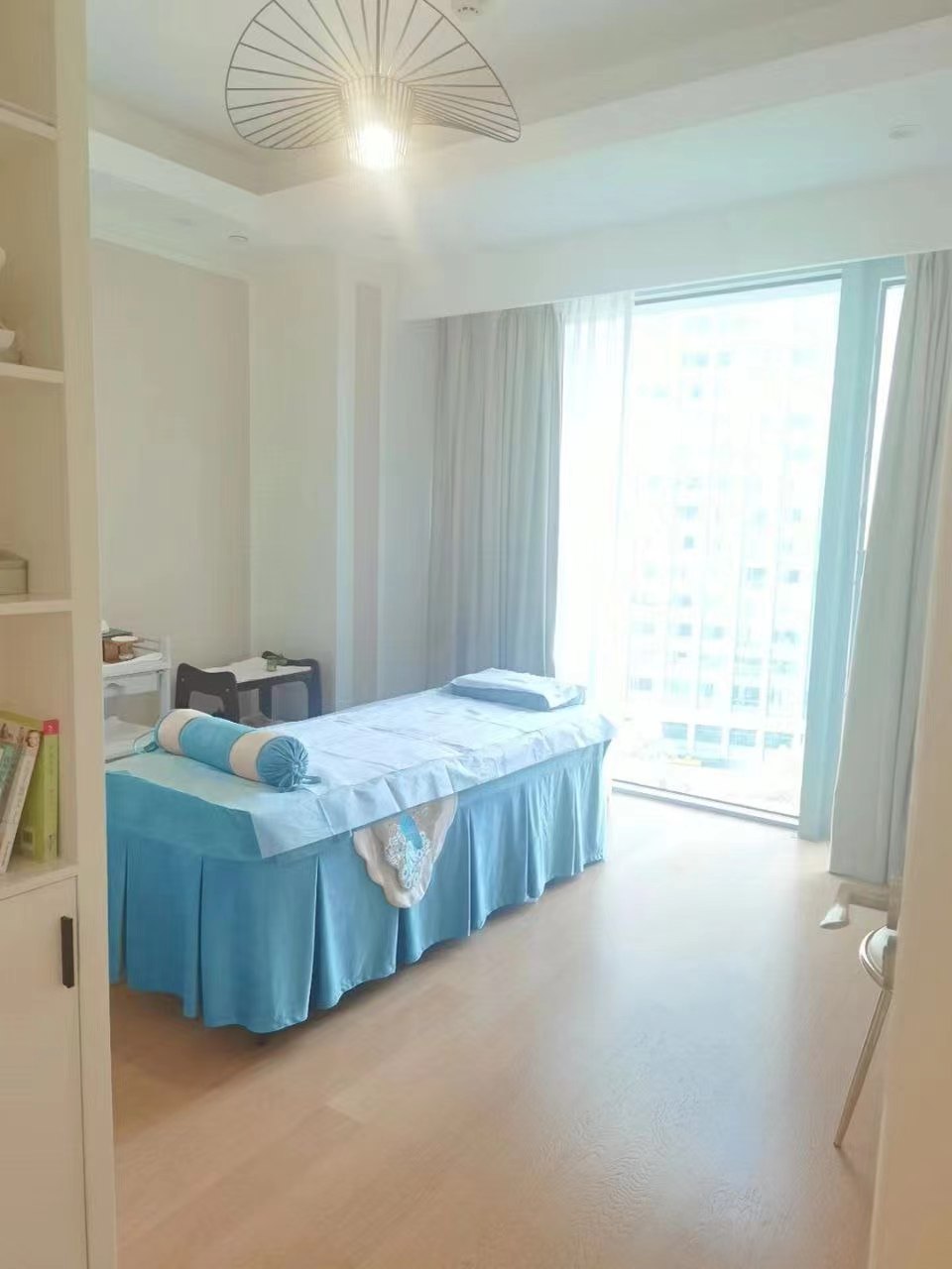 抓龙筯会所